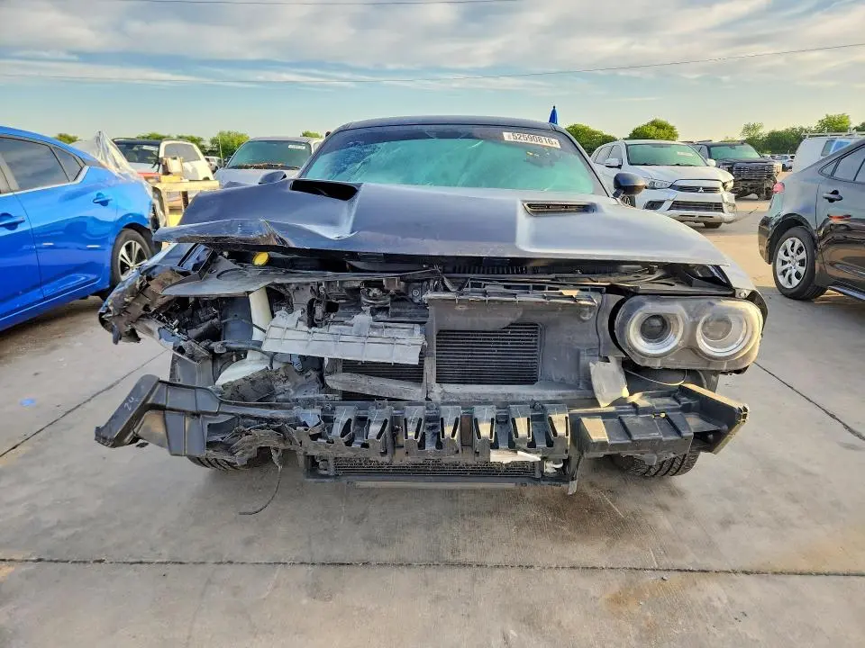 2018 DODGE CHALLENGER SXT  