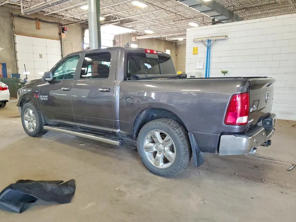 2018 RAM 1500 SLT  