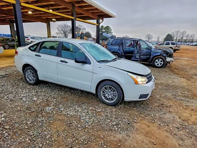 2010 FORD FOCUS SE  
