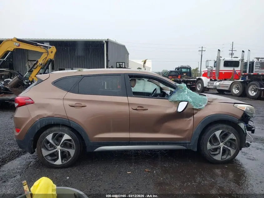 2017 HYUNDAI TUCSON SPORT
