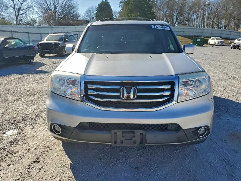2015 HONDA PILOT SE  