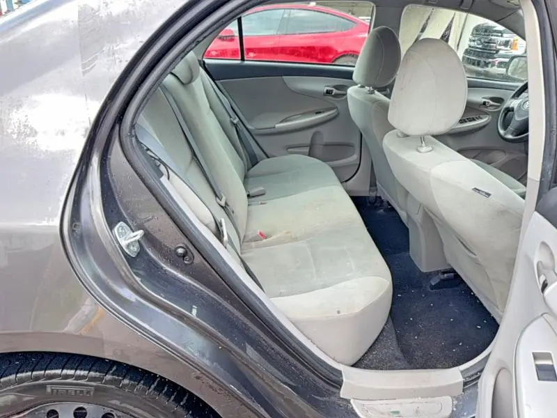 2013 TOYOTA COROLLA BASE  