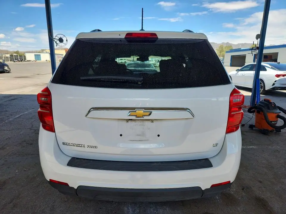 2017 CHEVROLET EQUINOX LT  