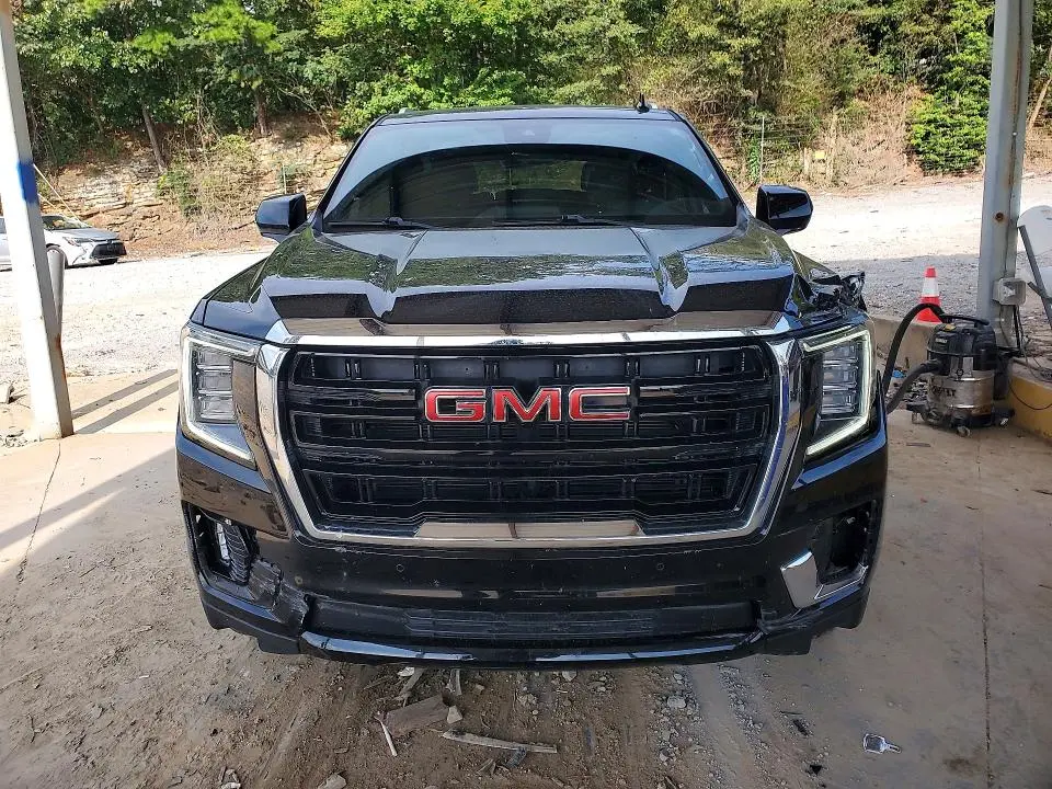 2023 GMC YUKON SLE  