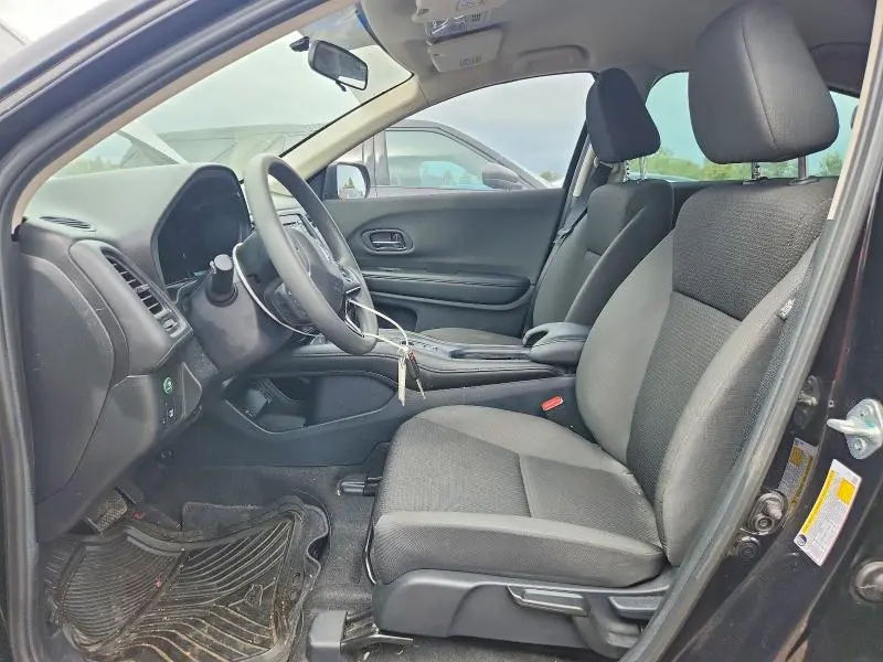 2022 HONDA HR-V LX  