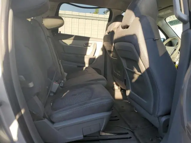 2016 CHEVROLET TRAVERSE LS  