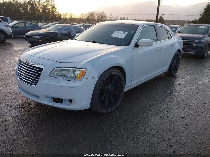 2013 CHRYSLER 300 MOTOWN