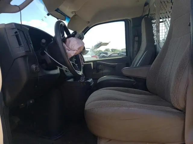 2017 GMC SAVANA G2500  