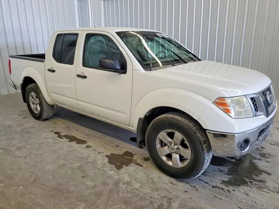 2010 NISSAN FRONTIER SE V6  
