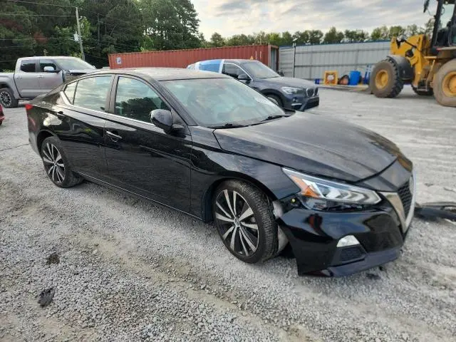 2021 NISSAN ALTIMA SR  
