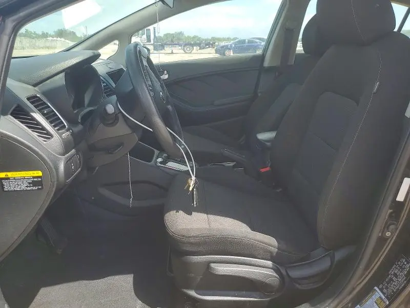 2018 KIA FORTE LX  