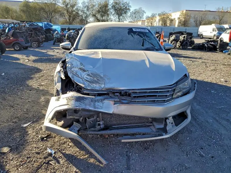 2017 VOLKSWAGEN PASSAT S  