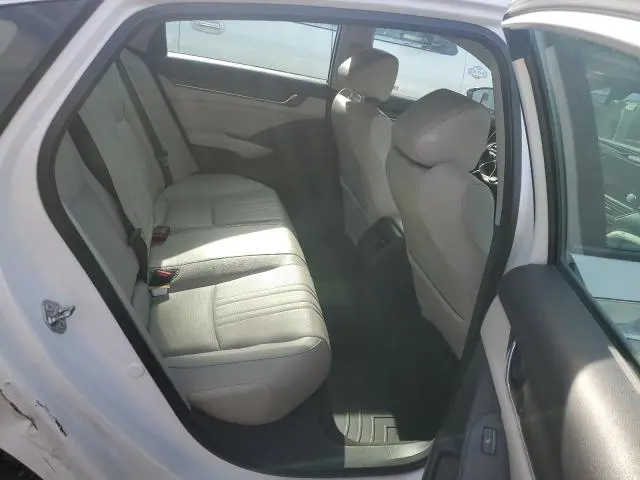 2018 HONDA ACCORD TOURING  