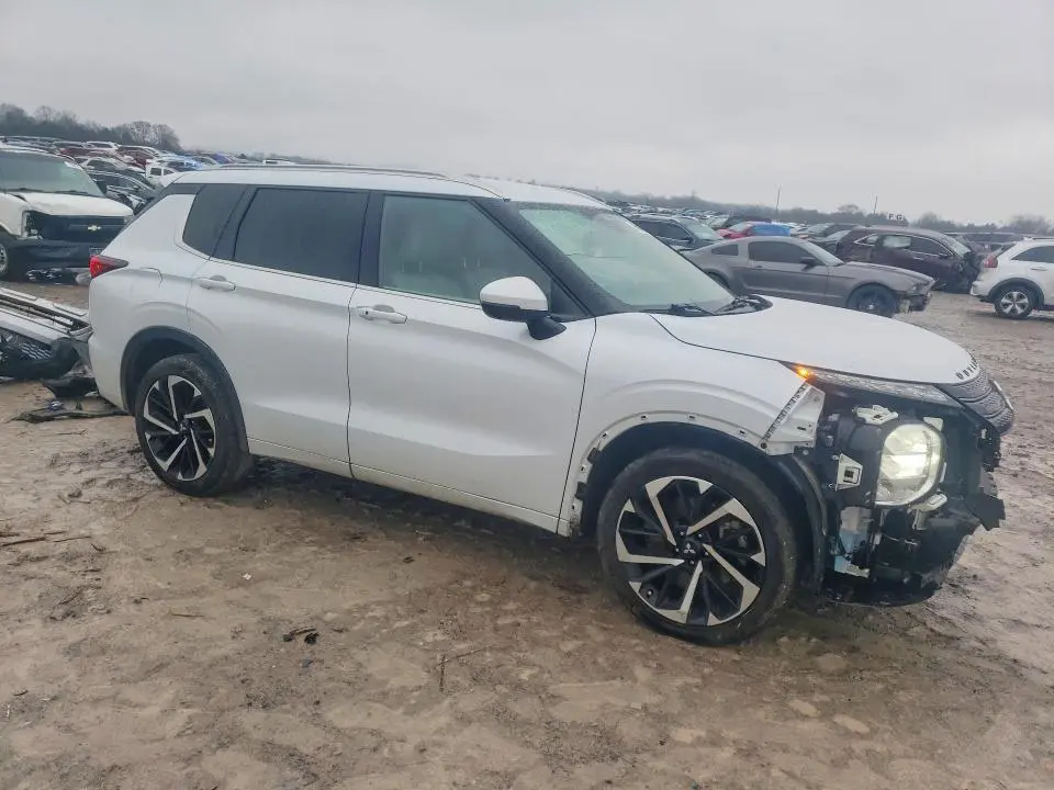 2023 MITSUBISHI OUTLANDER SEL  