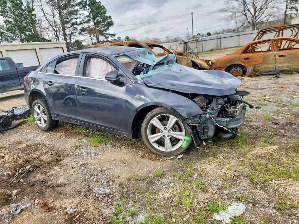 2011 CHEVROLET CRUZE LT  