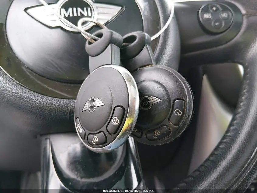 2011 MINI COOPER COUNTRYMAN  