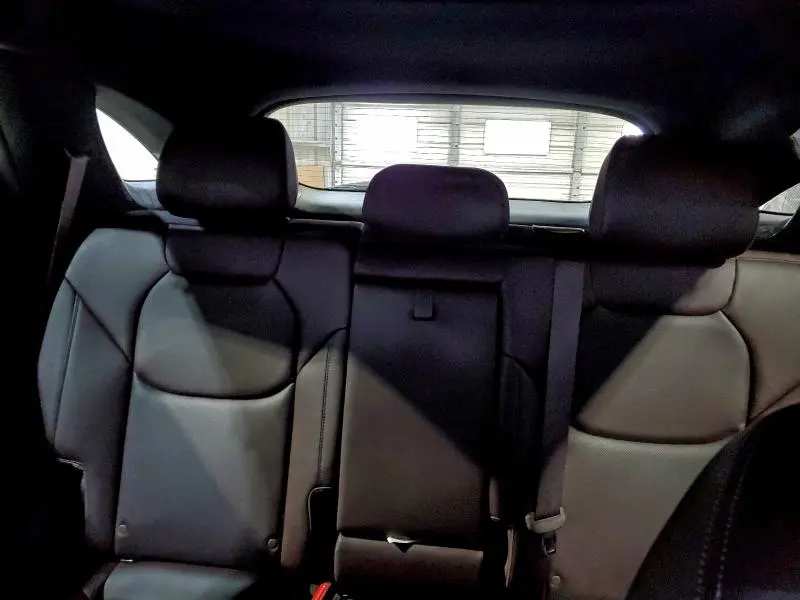 2022 GENESIS GV70 BASE  