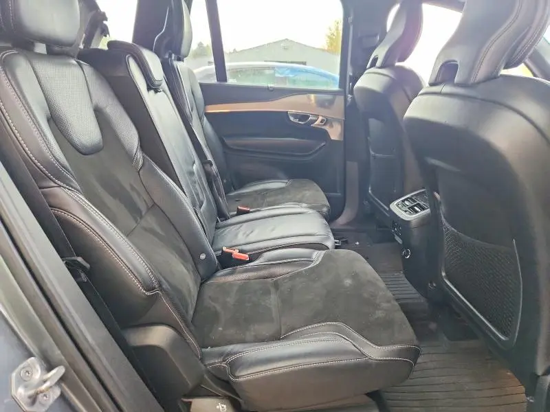 2019 VOLVO XC90 T6 R-DESIGN  