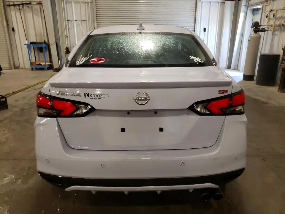 2023 NISSAN VERSA SR  