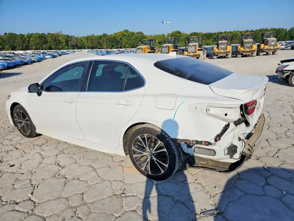 2018 TOYOTA CAMRY SE  