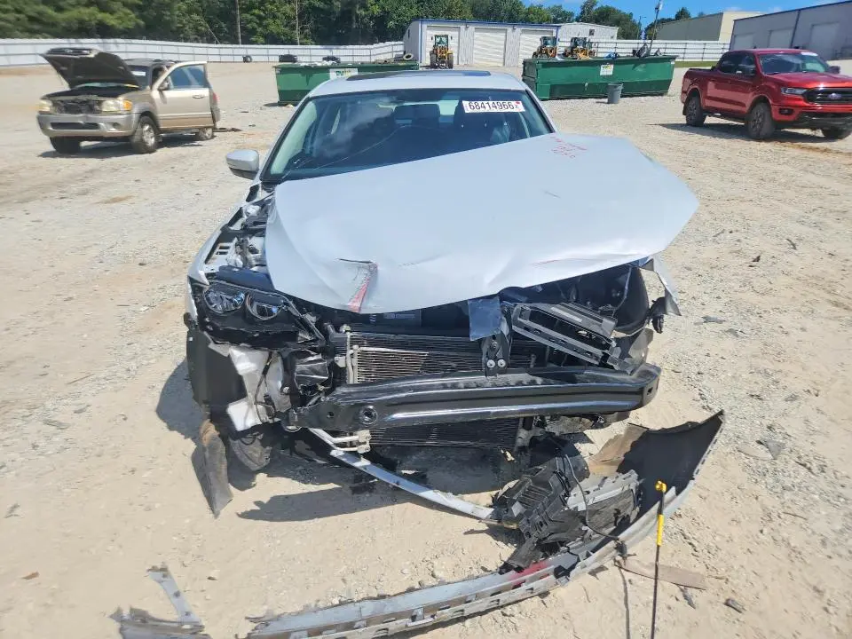 2017 VOLKSWAGEN JETTA SE  