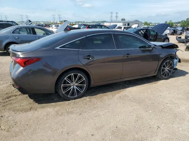 2019 TOYOTA AVALON XLE  