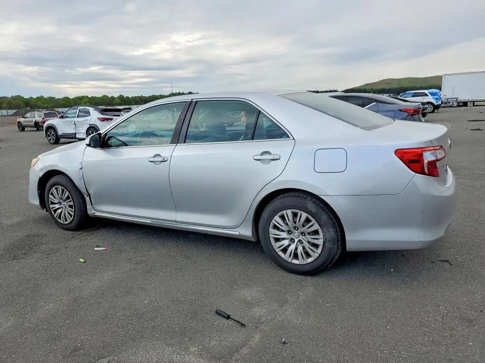 2012 TOYOTA CAMRY LE  