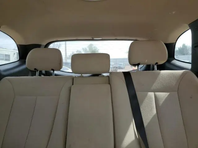 2011 HYUNDAI SANTA FE GLS  