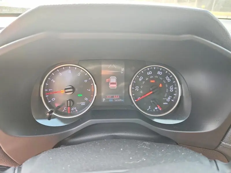 2020 TOYOTA RAV4 LE  