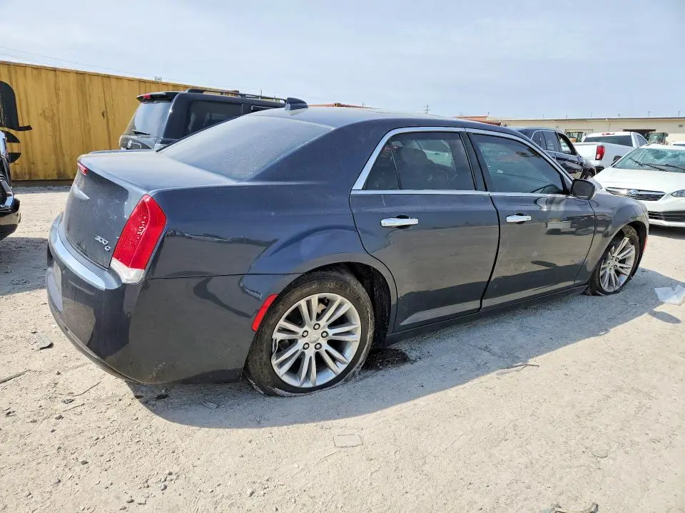 2017 CHRYSLER 300C   