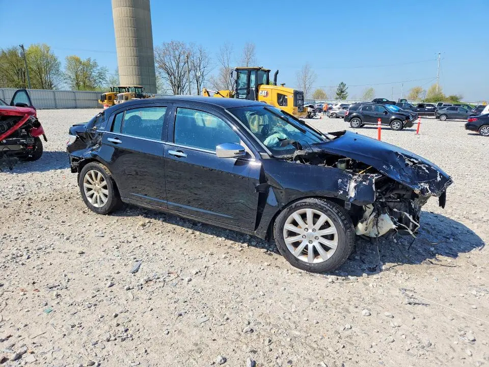 2013 CHRYSLER 200 LIMITED  