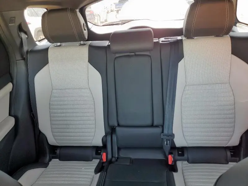 2023 LAND ROVER DISCOVERY SPORT SE R-DYNAMIC  