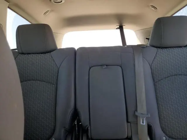 2010 CHEVROLET TRAVERSE LT  