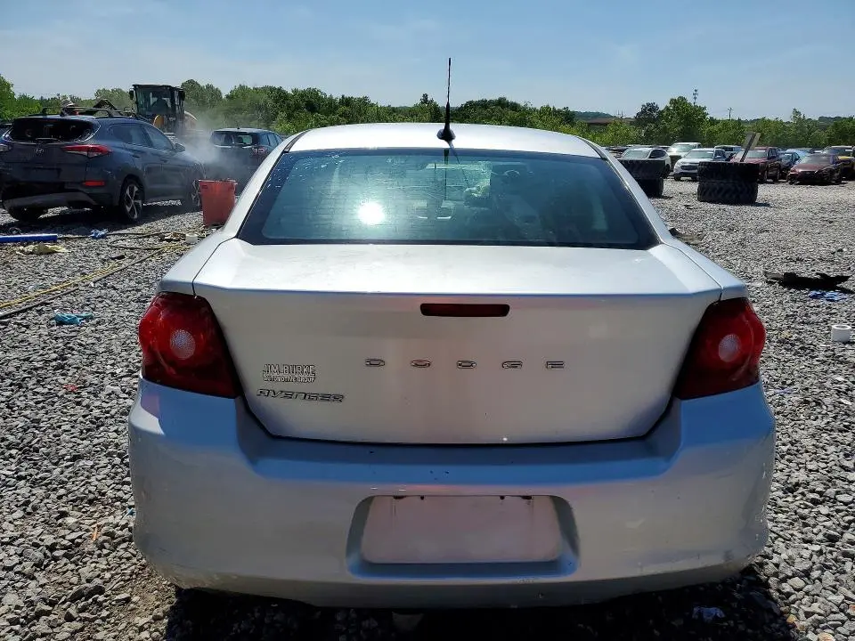 2011 DODGE AVENGER LUX  