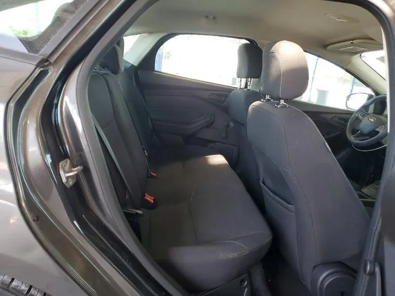 2016 FORD FOCUS S  