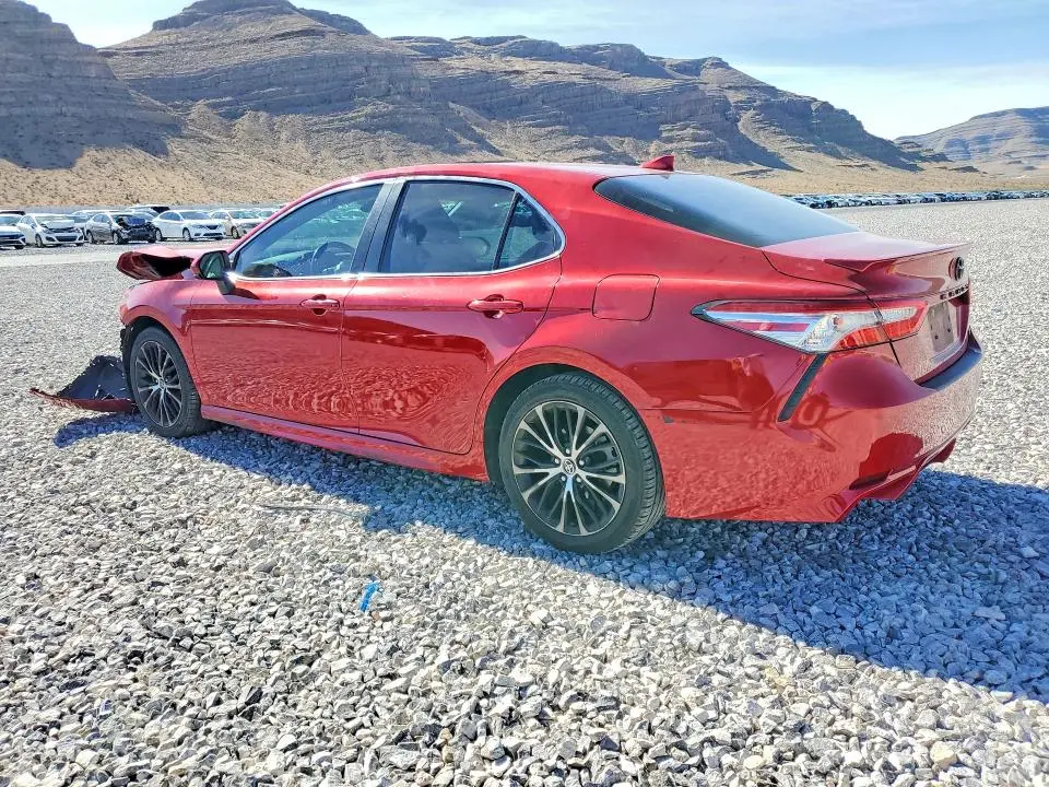 2020 TOYOTA CAMRY SE  