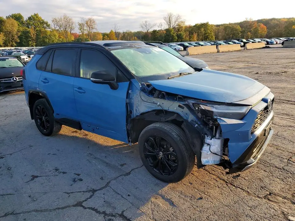 2024 TOYOTA RAV4 XSE  