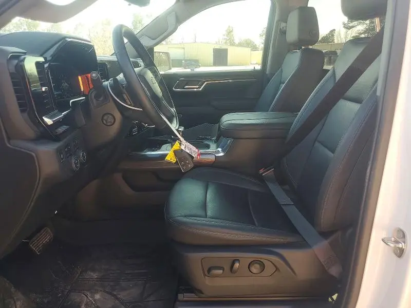 2024 CHEVROLET SILVERADO K1500 LTZ  