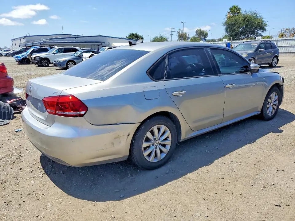 2014 VOLKSWAGEN PASSAT S  