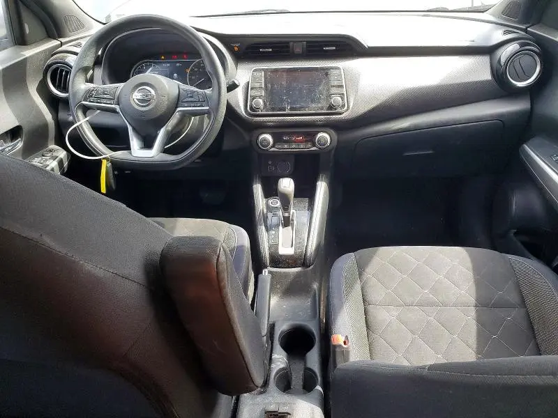 2018 NISSAN KICKS SV  