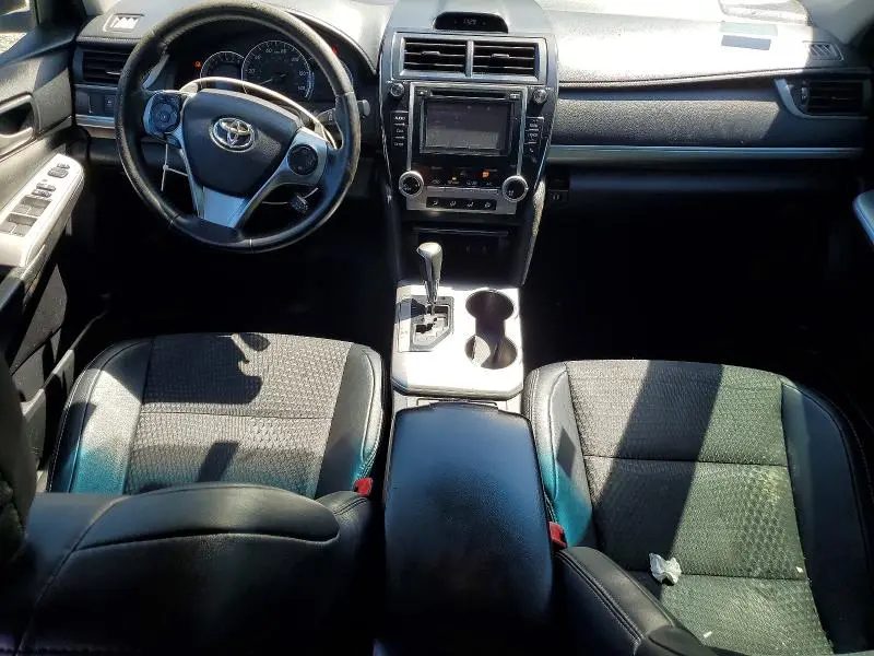 2014 TOYOTA CAMRY SE  