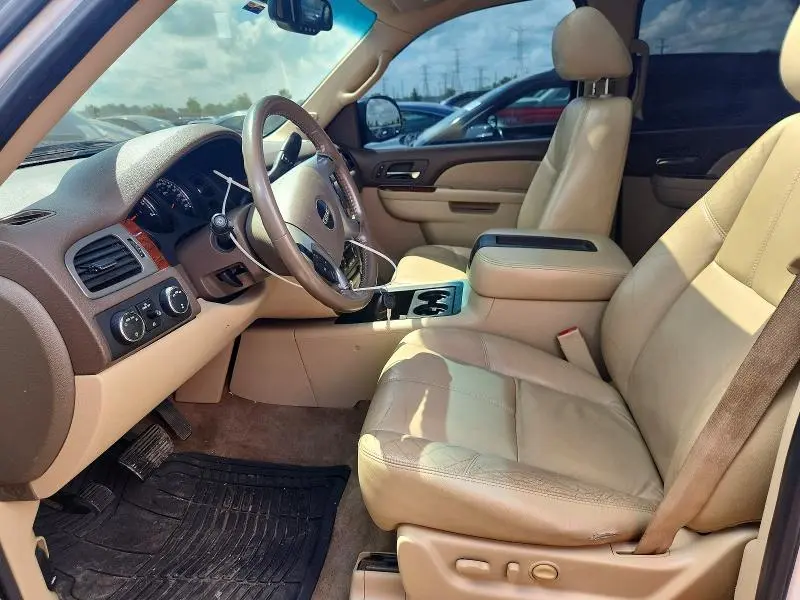 2011 GMC YUKON XL K1500 SLT  