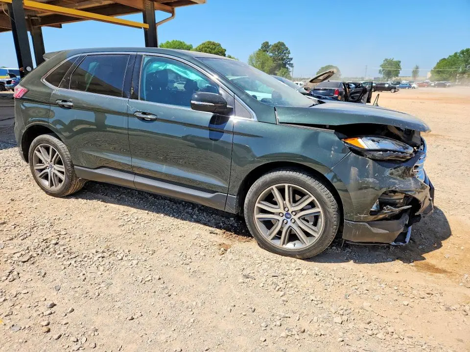 2022 FORD EDGE TITANIUM  