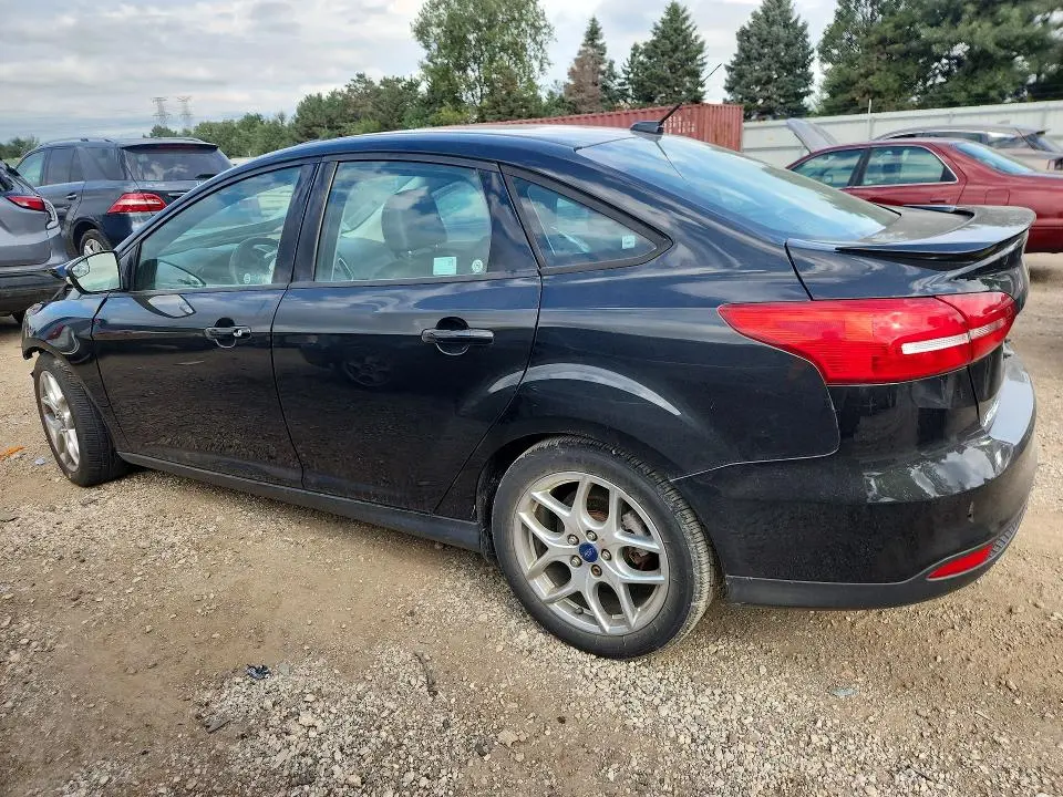 2015 FORD FOCUS SE  