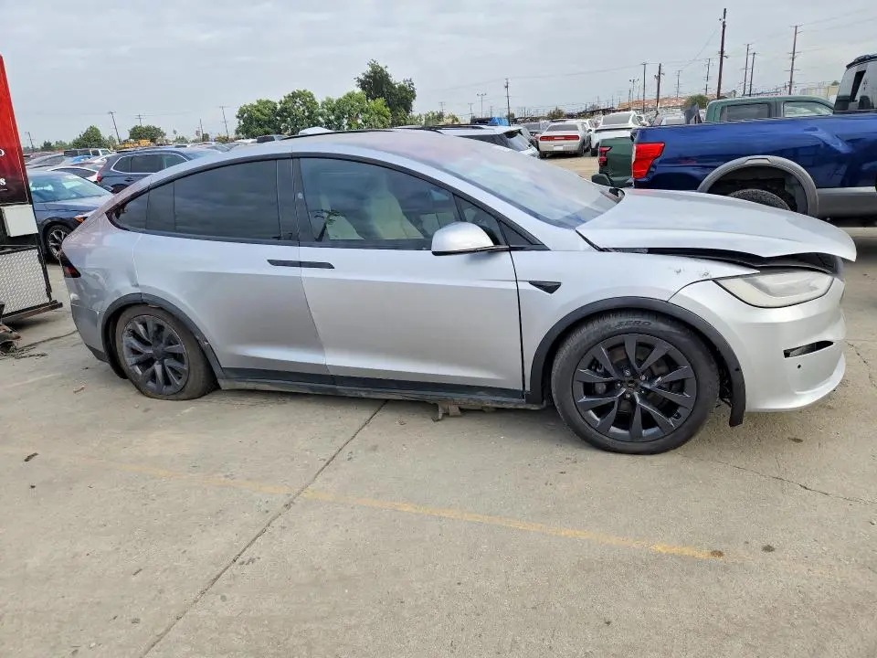 2025 TESLA MODEL X   