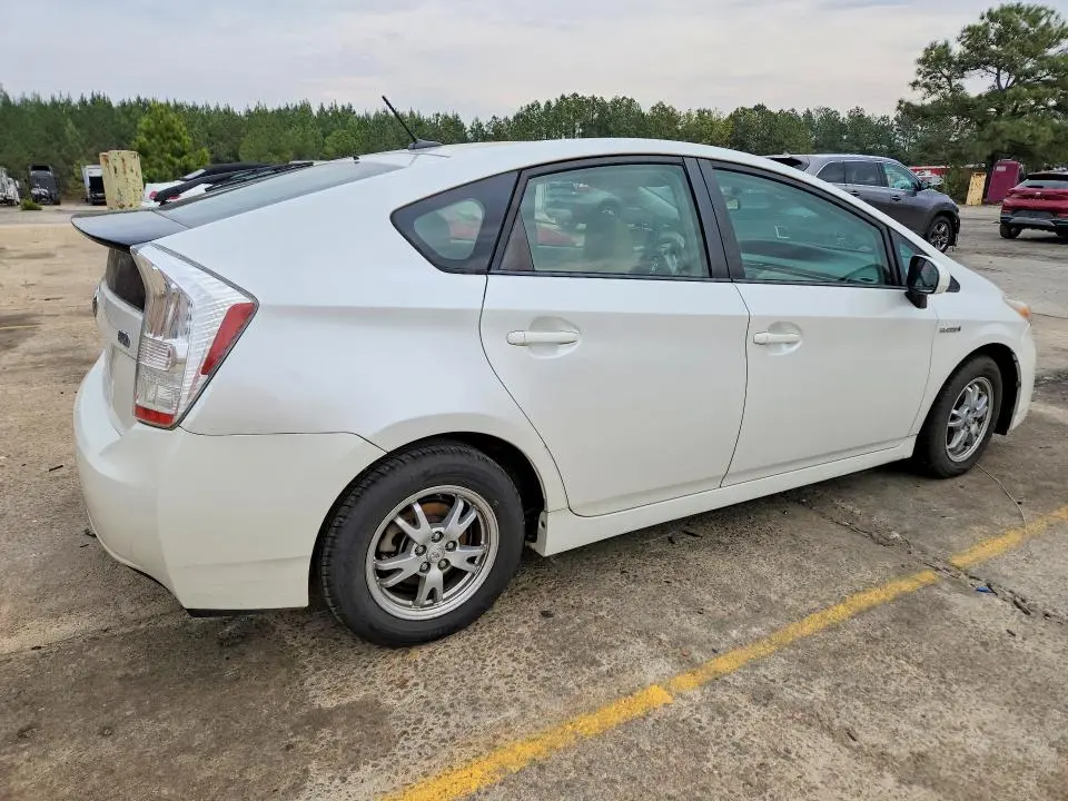 2010 TOYOTA PRIUS   