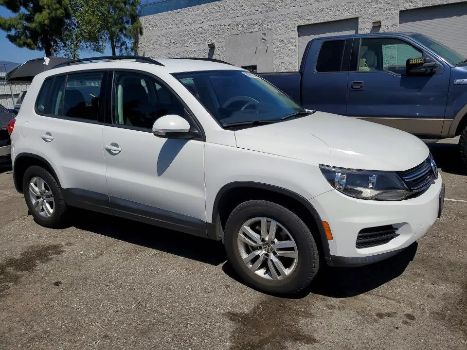 2015 VOLKSWAGEN TIGUAN S  