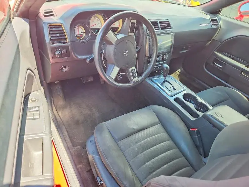 2010 DODGE CHALLENGER SE  
