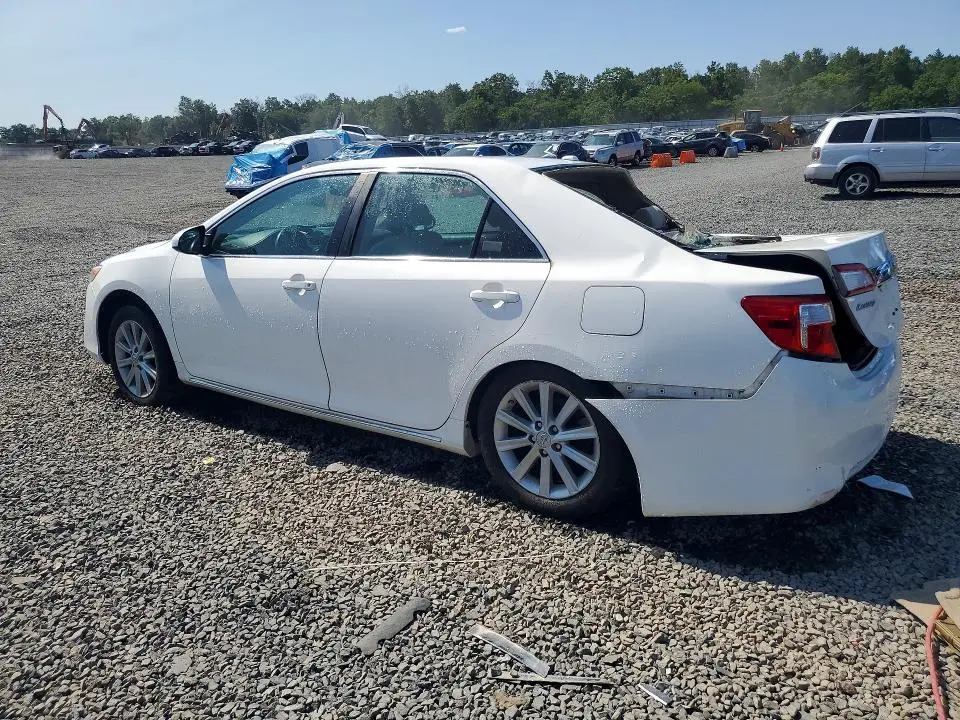 2012 TOYOTA CAMRY XLE  