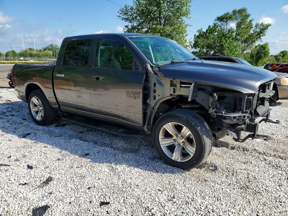 2014 RAM 1500 SLT  